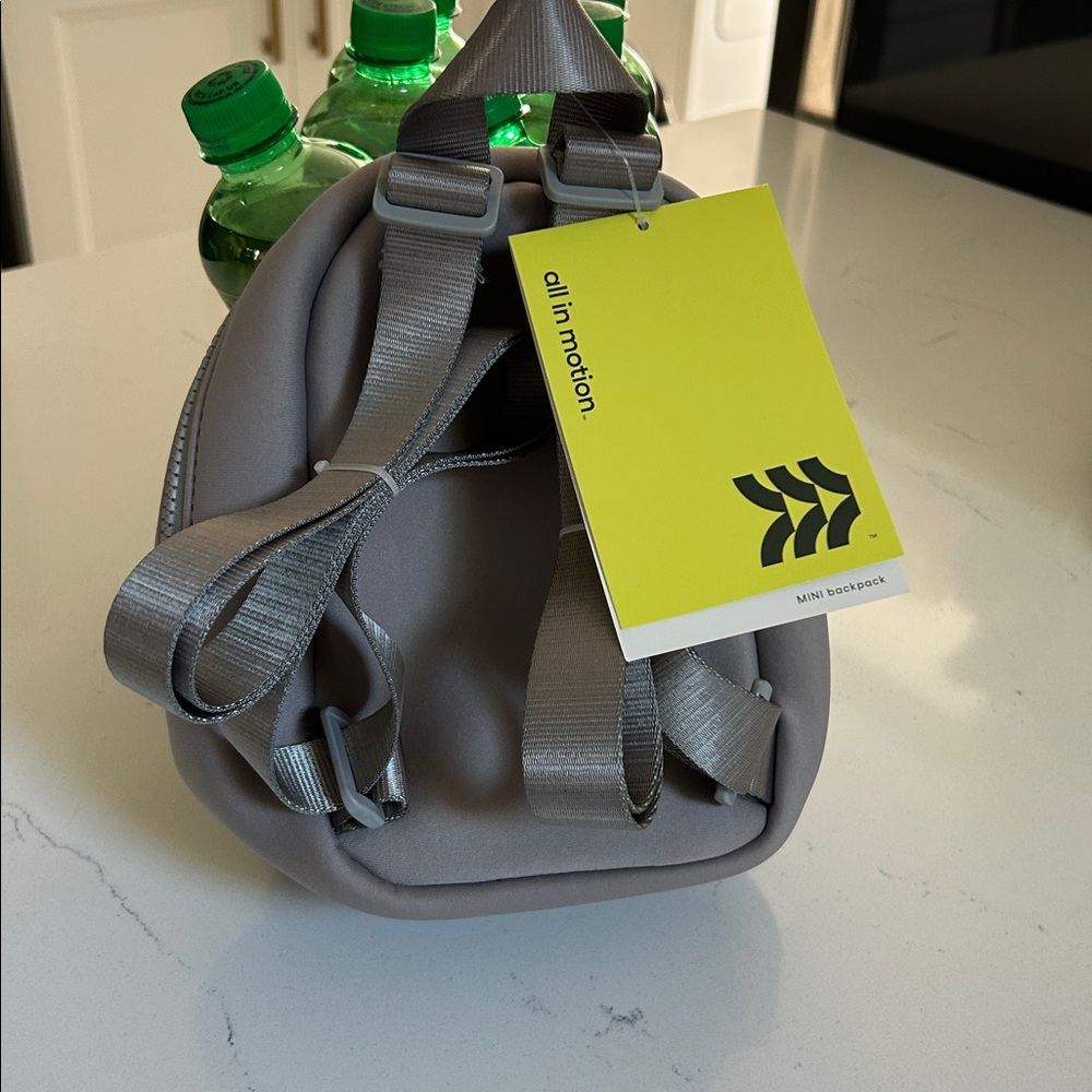 Mini Backpack-NWTO - Picture 2 of 4